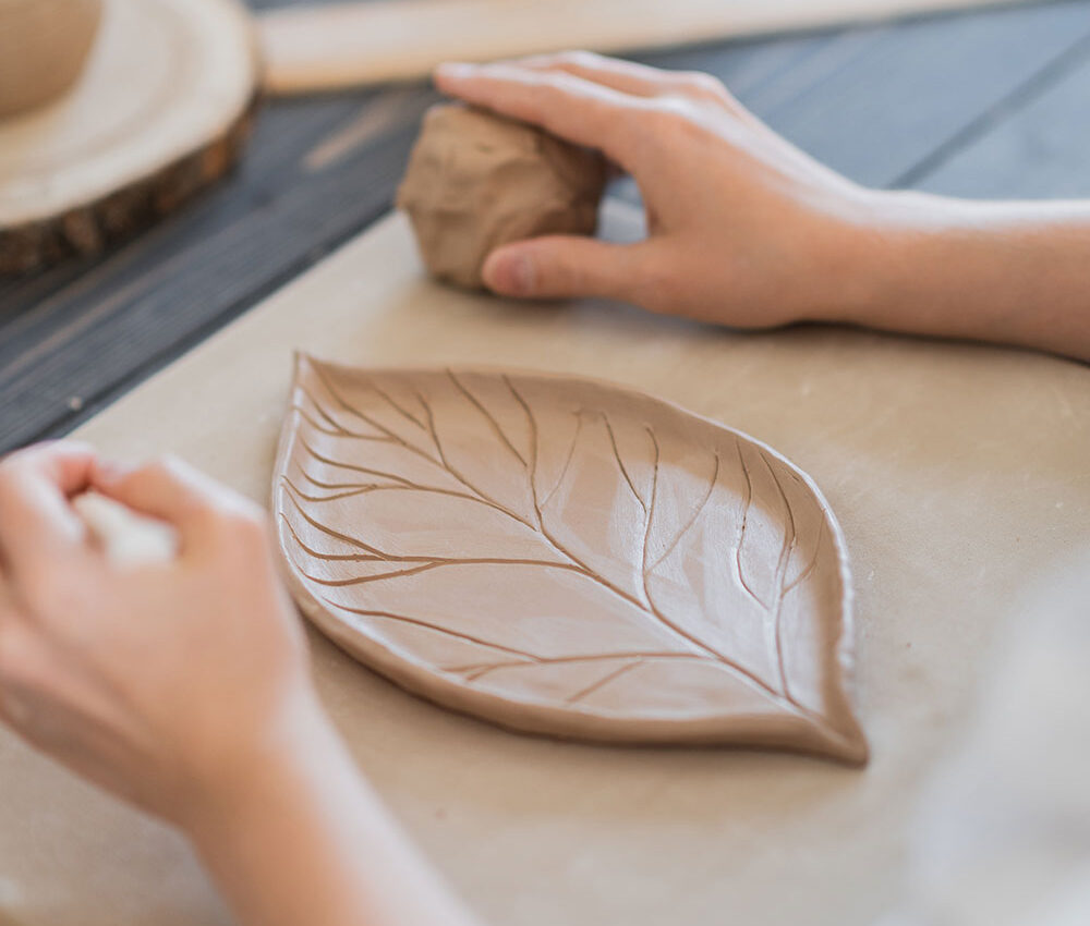 decorating-handmade-pottery-plate